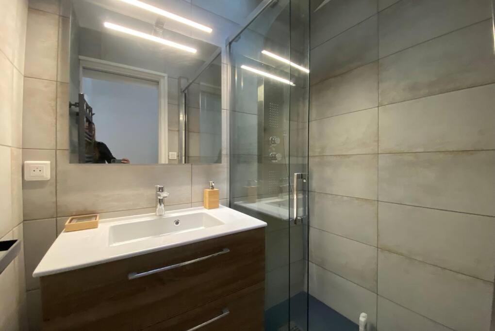 Le Carmen - Terrace - Garage Apartman Nîmes Kültér fotó